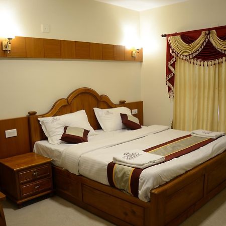 Hotel Vasantham Palace Ooty Luaran gambar